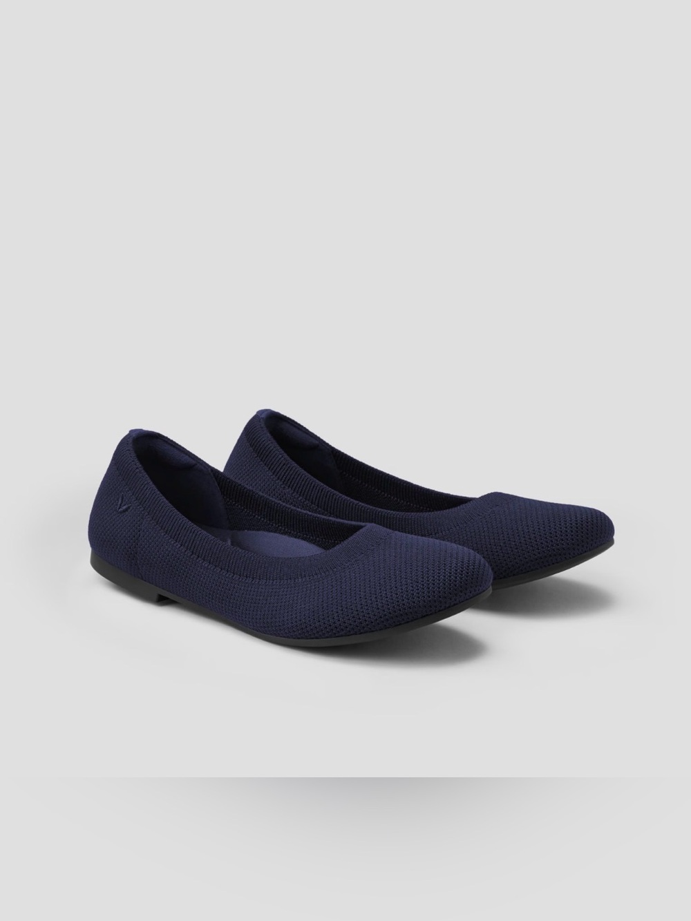 Vivaia Claire Walker Round Toe Flats